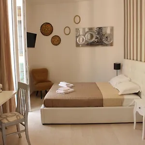 https://maestrale-charme-rooms.hotelitalianriviera.com