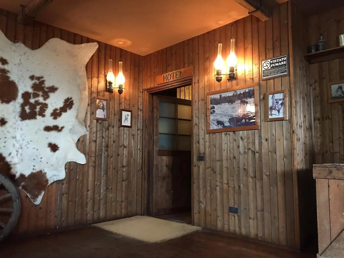 Cowboys Guest Ranch Hotel Voghera 3*,  Italy